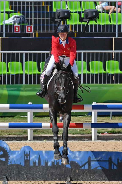 Olympics-RIO-SJ-1stQuall-8-14-16-7496-BeezieMadden-CortesC-USA-DDeRosaPhoto