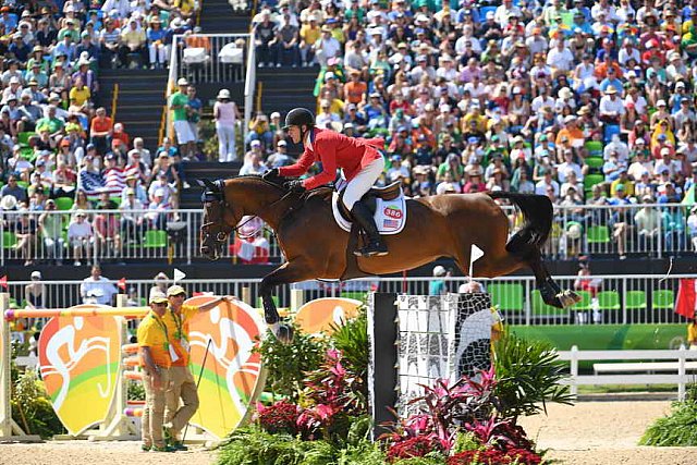 Olympics-RIO-SJ-3rdQual-RND2TM-7544-McLainWard-Azur-USA-DDeRosaPhoto