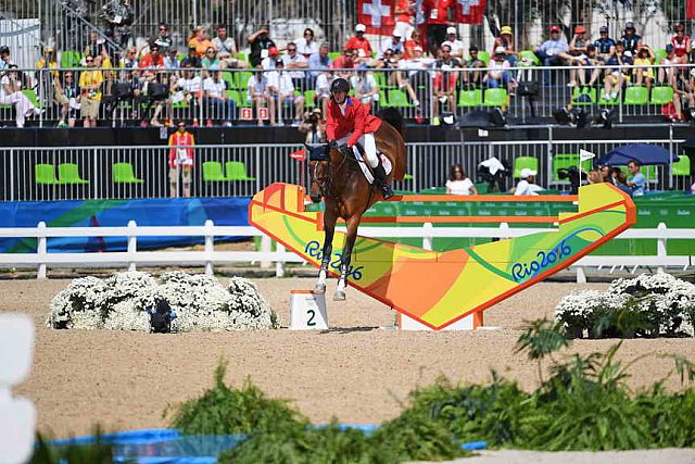 Olympics-SJ-4thQual-A-Rnd3-Ind-8-19-16-9885-McLainWard-Azur-USA-DDeRosaPhoto