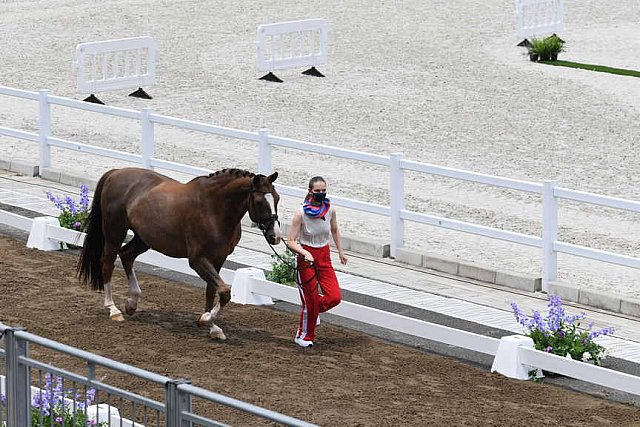 OLY-2020-DRESSAGE-JOG-7-24-21-1303-160-A MAKSAKOVA-BOJENGELS-ROC-DDEROSAPHOTO
