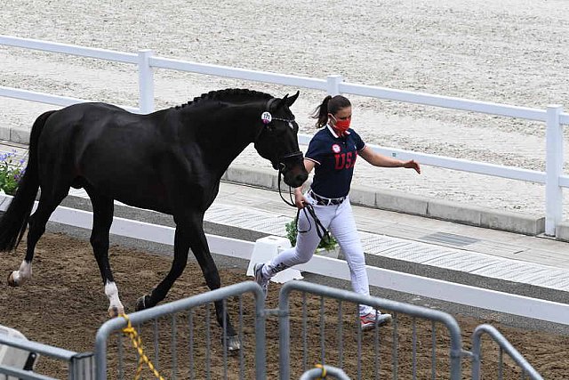 OLY-2020-DRESSAGE-JOG-7-24-21-1422-171-LYLE ADRIENNE-SALVINO-USA-DDEROSAPHOTO