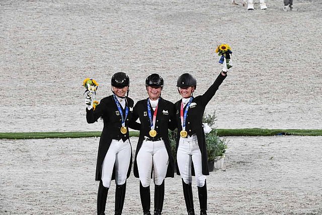 OLY-2020-DRESSAGE-GP SPECIAL AWARDS-7-27-21-6928-DDEROSAPHOTO