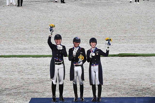 OLY-2020-DRESSAGE-GP SPECIAL AWARDS-7-27-21-6970-DDEROSAPHOTO