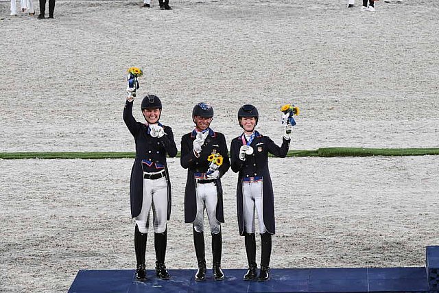 OLY-2020-DRESSAGE-GP SPECIAL AWARDS-7-27-21-6971-DDEROSAPHOTO
