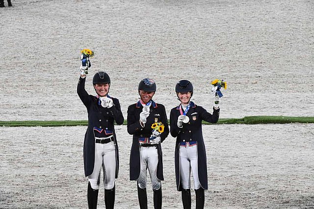 OLY-2020-DRESSAGE-GP SPECIAL AWARDS-7-27-21-6978-DDEROSAPHOTO