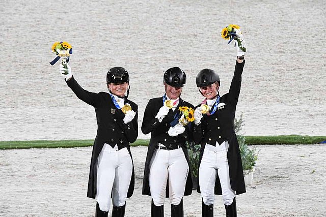 OLY-2020-DRESSAGE-GP SPECIAL AWARDS-7-27-21-7015-DDEROSAPHOTO