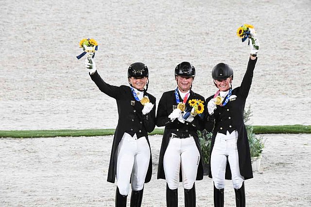 OLY-2020-DRESSAGE-GP SPECIAL AWARDS-7-27-21-7021-DDEROSAPHOTO
