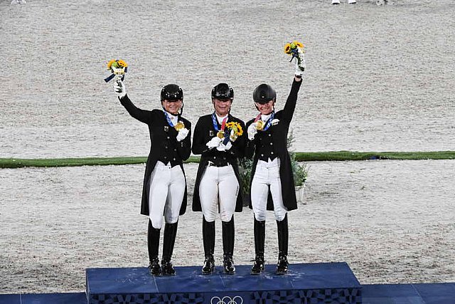 OLY-2020-DRESSAGE-GP SPECIAL AWARDS-7-27-21-7024-DDEROSAPHOTO