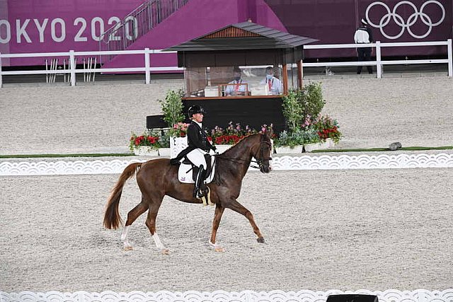 OLY-2020-DRESSAGE-GP FREESTYLE-7-28-21-9158-140-ISABELL WERTH-BELLA ROSE 2-GER-DDEROSAPHOTO