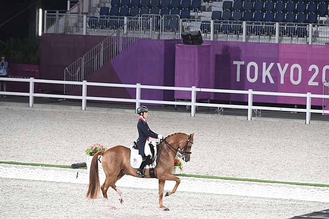 OLY-2020-DRESSAGE-GP FREESTYLE-7-28-21-9189-133-CHARLOTTE DUJARDIN-GIO-GBR-DDEROSAPHOTO