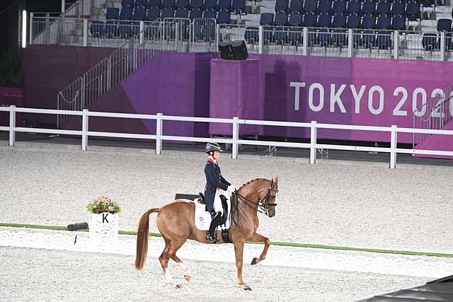 OLY-2020-DRESSAGE-GP FREESTYLE-7-28-21-9190-133-CHARLOTTE DUJARDIN-GIO-GBR-DDEROSAPHOTO