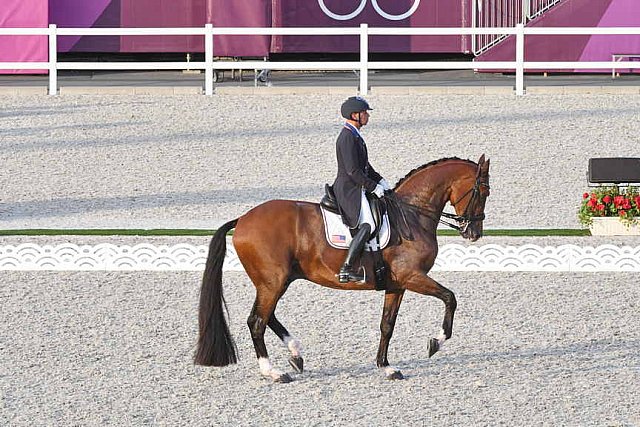 OLY-2020-DRESSAGE-GP FREESTYLE-7-28-21-7644-172-STEPHEN PETERS-SUPPENKASPER-USA-DDEROSAPHOTO