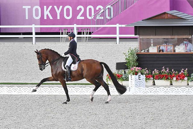 OLY-2020-DRESSAGE-GP FREESTYLE-7-28-21-7683-172-STEPHEN PETERS-SUPPENKASPER-USA-DDEROSAPHOTO