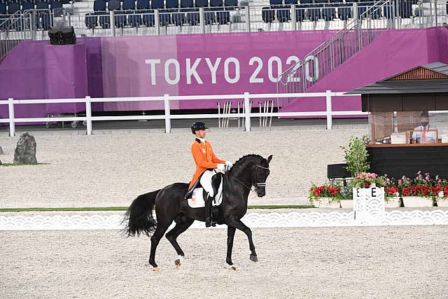 OLY-2020-DRESSAGE-GP FREESTYLE-7-28-21-8088-152-HANS PETER MINDERHOUD-DREAM BOY-NED-DDEROSAPHOTO