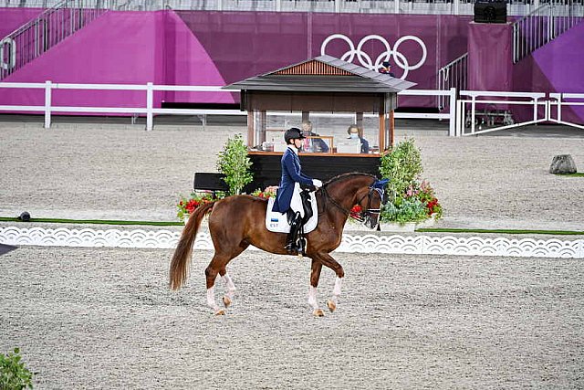 OLY-2020-DRESSAGE-GP DAY1-7-24-21-4804-127-DINA ELLERMANN-DONNA ANNA-EST-DDEROSAPHOTO