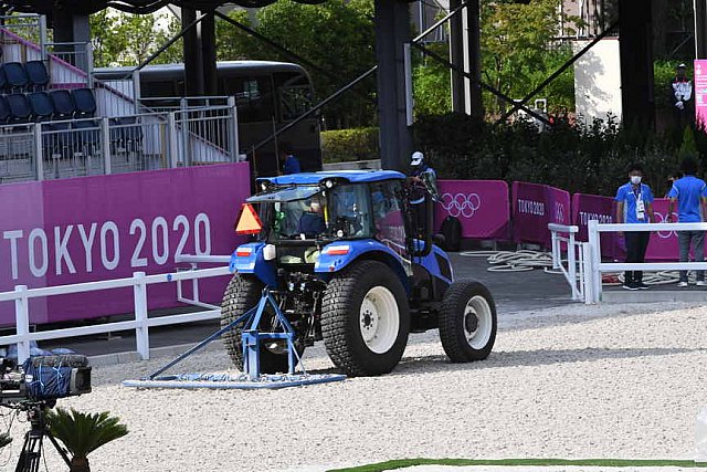 OLY-2020-DRESSAGE-GP DAY1-7-24-21-1551-DDEROSAPHOTO