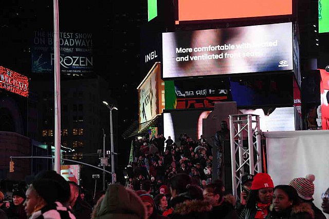 OneLove-TimesSquare-11-17-18-9027-DDeRosaVideo