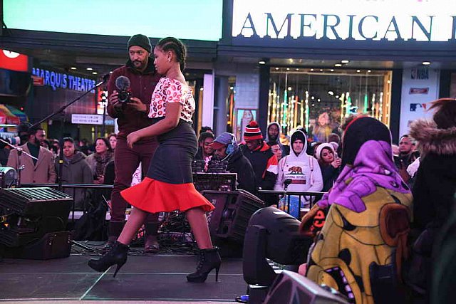 OneLove-TimesSquare-11-17-18-9065-DDeRosaVideo