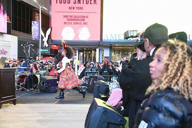 OneLove-TimesSquare-11-17-18-9166-DDeRosaVideo