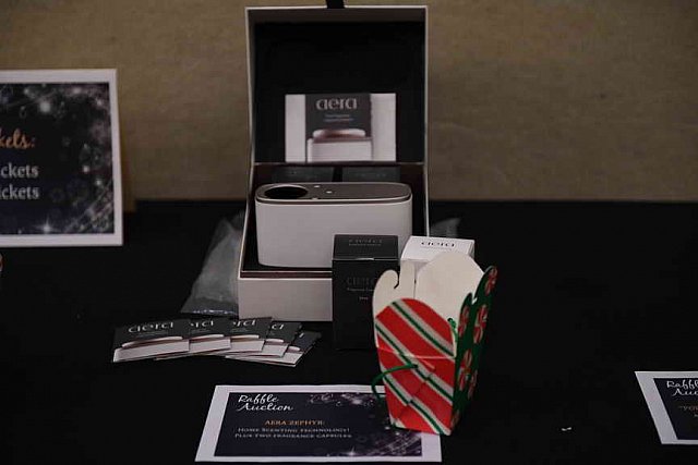 PCLI-HolidayParty-12-2-16-9870-DDeRosaPhoto