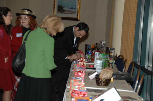 PCLI-12-1-11-HolidayShow-068-DDeRosaPhoto