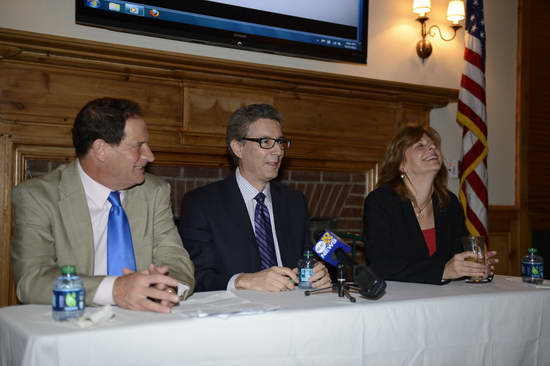 PCLI-9-27-12-CBS-9147-DDeRosaPhoto