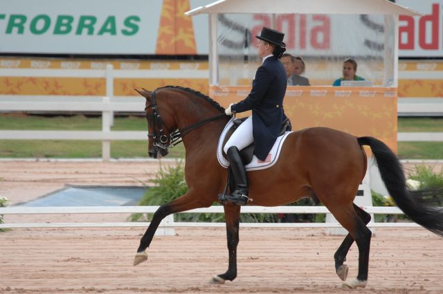 133-PanAmRio-KatherinePoulin-Neff-BrilliantToo-USA-7-18-07-DeRosaPhoto.jpg