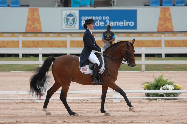 149-PanAmRio-KatherinePoulin-Neff-BrilliantToo-USA-7-18-07-DeRosaPhoto.jpg
