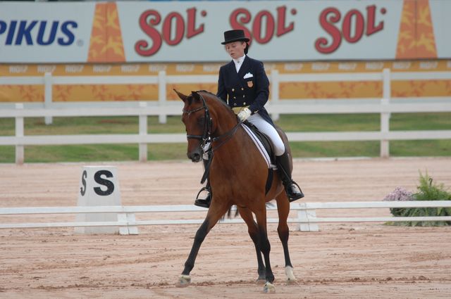 155-PanAmRio-KatherinePoulin-Neff-BrilliantToo-USA-7-18-07-DeRosaPhoto.jpg