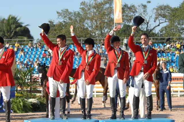 518-Sidelines-PanAmRio-7-22-518-DeRosaPhoto.jpg