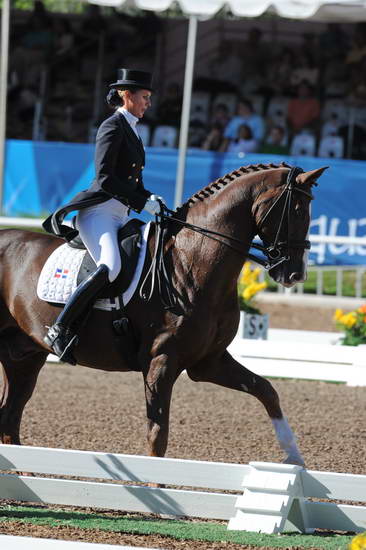 PanAmGames-MX-10-16-11-6122-IvonneLososDeMuniz-DondoloMarismas-DOM-DDeRosaPhoto.JPG