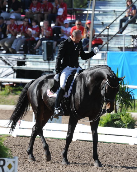 PanAmGames-MX-10-16-11-6041-SteffenPeters-WeltonsMagic-DDeRosaPhoto.JPG