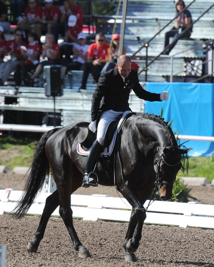 PanAmGames-MX-10-16-11-6042-SteffenPeters-WeltonsMagic-DDeRosaPhoto.JPG