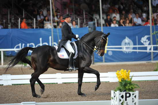 PanAmGames-MX-10-19-11-7717-DRE-IND-SteffenPeters-WeltinosMagic-USA-DDeRosaPhoto.JPG