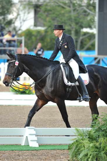 PanAmGames-MX-10-19-11-7787-DRE-IND-SteffenPeters-WeltinosMagic-USA-DDeRosaPhoto.JPG