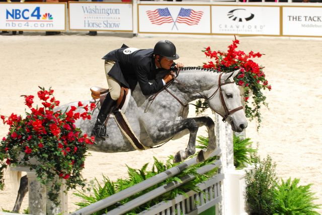 0182-VidaBlue-JohnFrench-WIHS-10-24-06-THOMASPHOTO.JPG