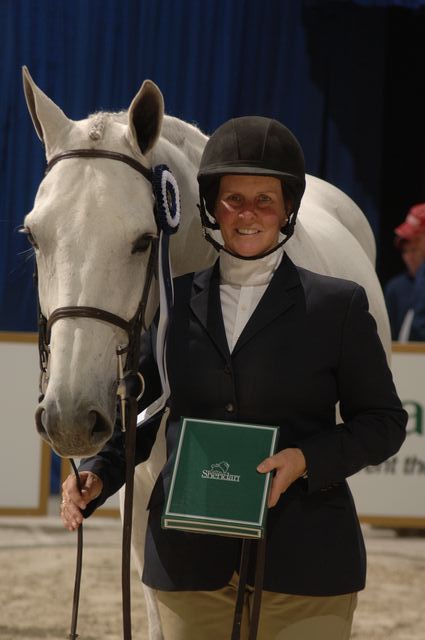 024-LouiseSerio-GraySlipper-HiPtGreenHtr-WIHS-10-25-06-&copy;DeRosaPhoto.jpg