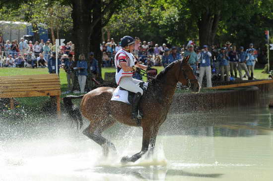 WEG2-10-2-10-EV-XX-5576-ImperialCavalier-MaryKing-DDeRosaPhoto