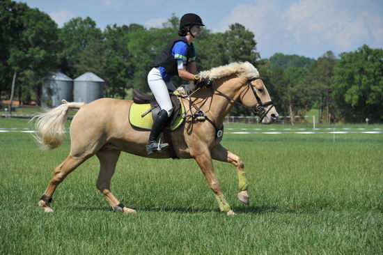 So8ths-5-4-12-Clinic-2712-SarahZimmer-MardiGras-DDeRosaPhoto