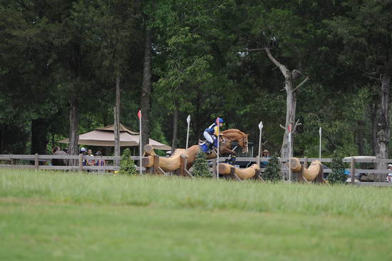 So8ths-5-5-12-XCDay-3723-SarahZimmer-MardiGras-DDeRosaPhoto