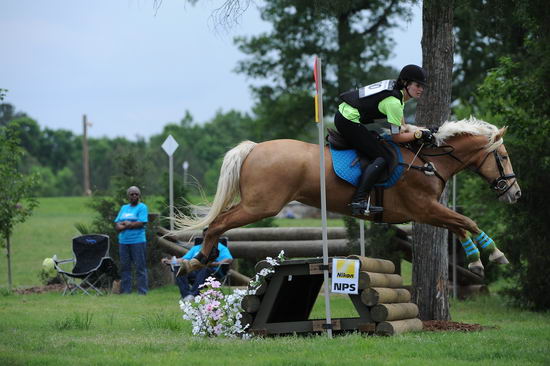 So8ths-5-5-12-XCDay-3877-JamieMiess-InTheZone-DDeRosaPhoto