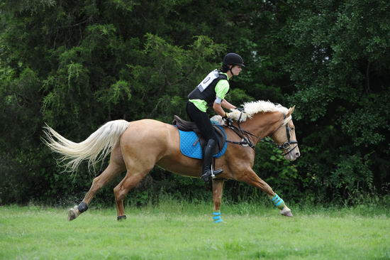 So8ths-5-5-12-XCDay-3879-JamieMiess-InTheZone-DDeRosaPhoto