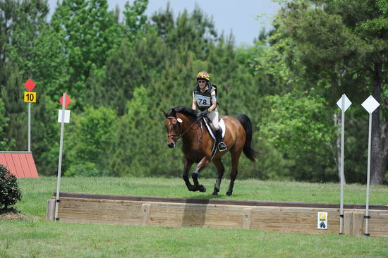 So8ths-5-5-12-XCDay-3368-BeckyBrown-TotallyBroke-DDeRosaPhoto