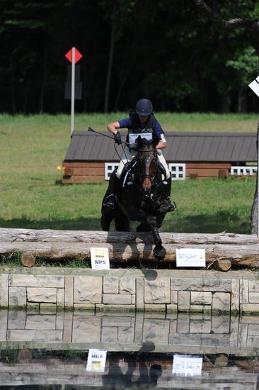 So8ths-5-5-12-XCDay-2220-LindsayStaianoWilliams-TriumphII-DDeRosaPhoto