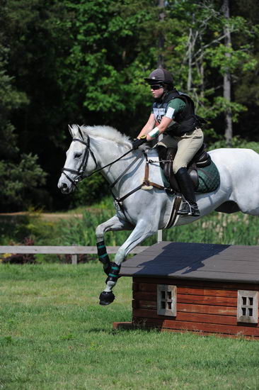 So8ths-5-5-12-XCDay-2517-KaylinMedlin-Watch-Me-Now-DDeRosaPhoto