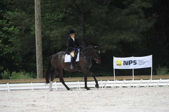 So8ths-5-4-12-Dressage-1132-SarahMorton-Womble-DDeRosaPhoto