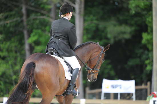 So8ths-5-4-12-Dressage-0701-BonnieMosser-Isbond-DDeRosaPhoto