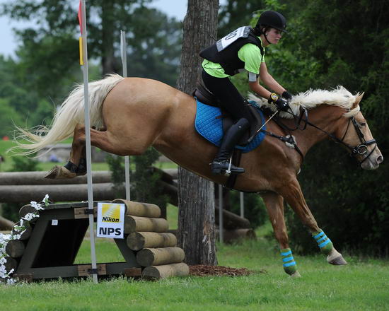So8ths-5-5-12-XCDay-3878-JamieMiess-InTheZone-DDeRosaPhoto