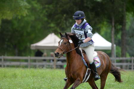 So8ths-5-4-13-XC-6906-SaraMiles-Misty'sRainDrop-DDeRosaPhoto