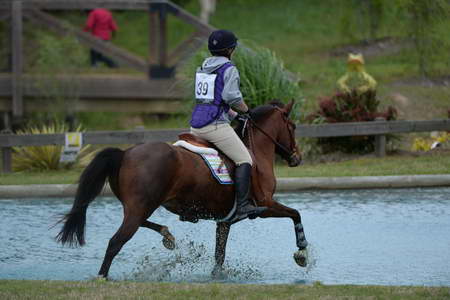 So8ths-5-4-13-XC-6945-SaraMiles-Misty'sRainDrop-DDeRosaPhoto